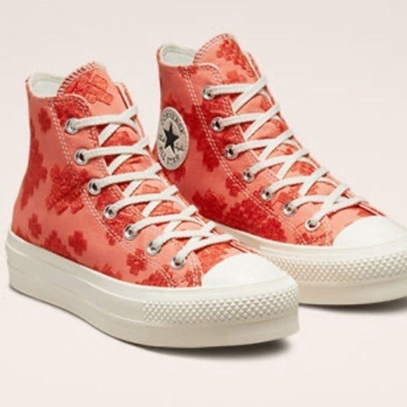 Converse Embroidered Sneakers Limited Ed Boho Hightop Platform Shoes New w Box - Picture 3 of 7